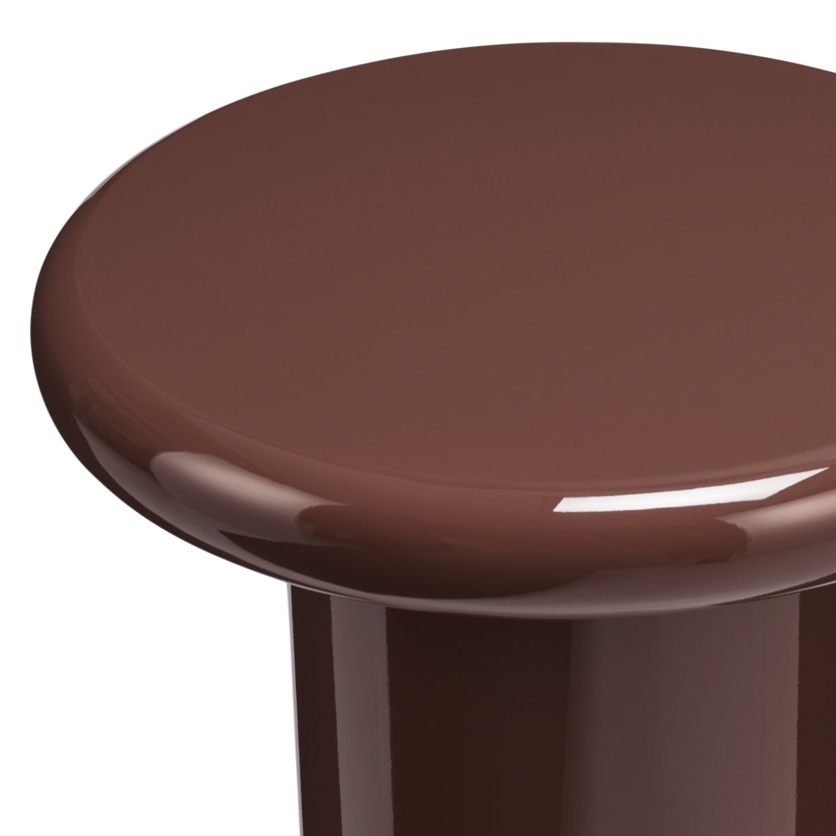Champi round side table in Merlot high-gloss finish (deep red), detail view on white background