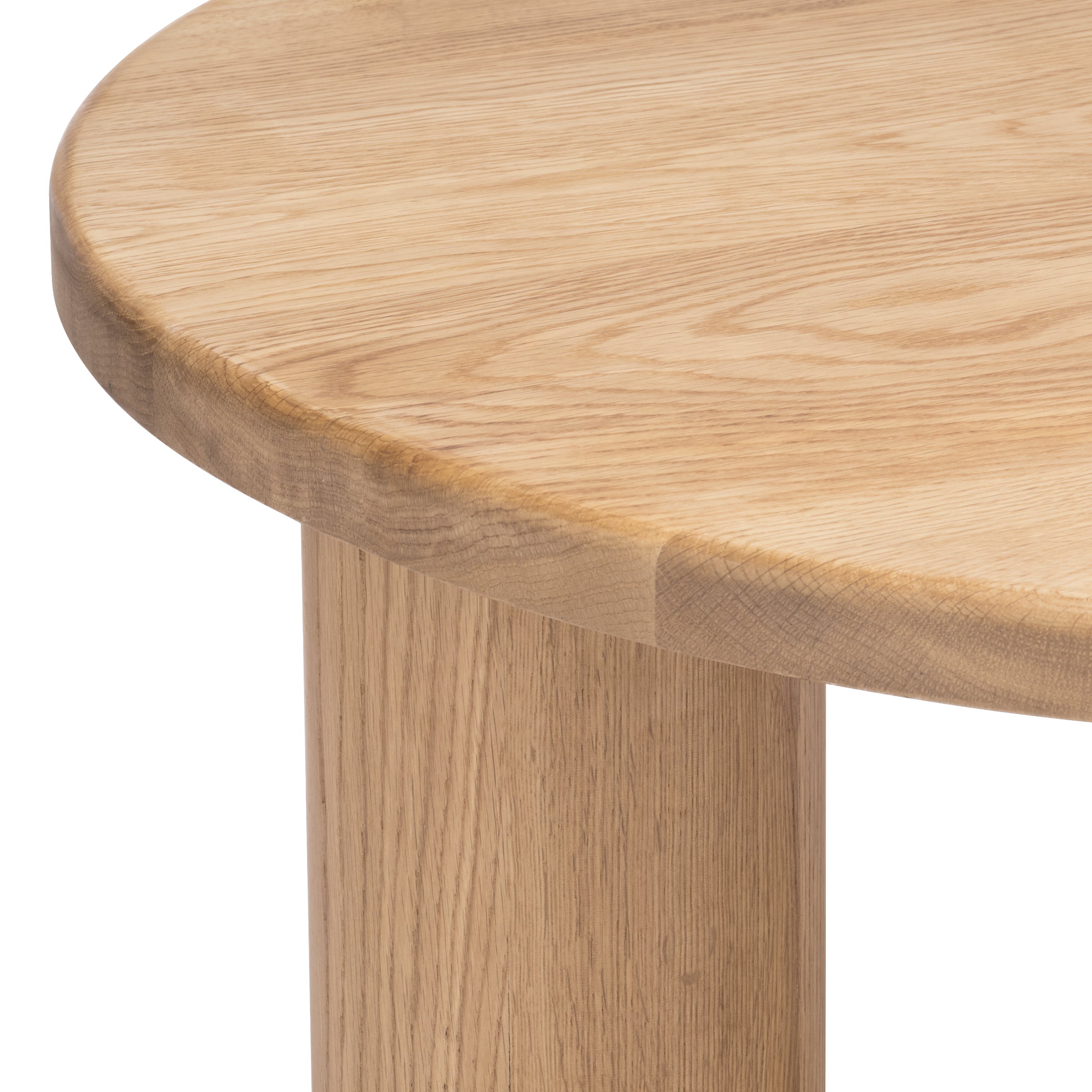 Gami round coffee table in solid oak, detail view on white background