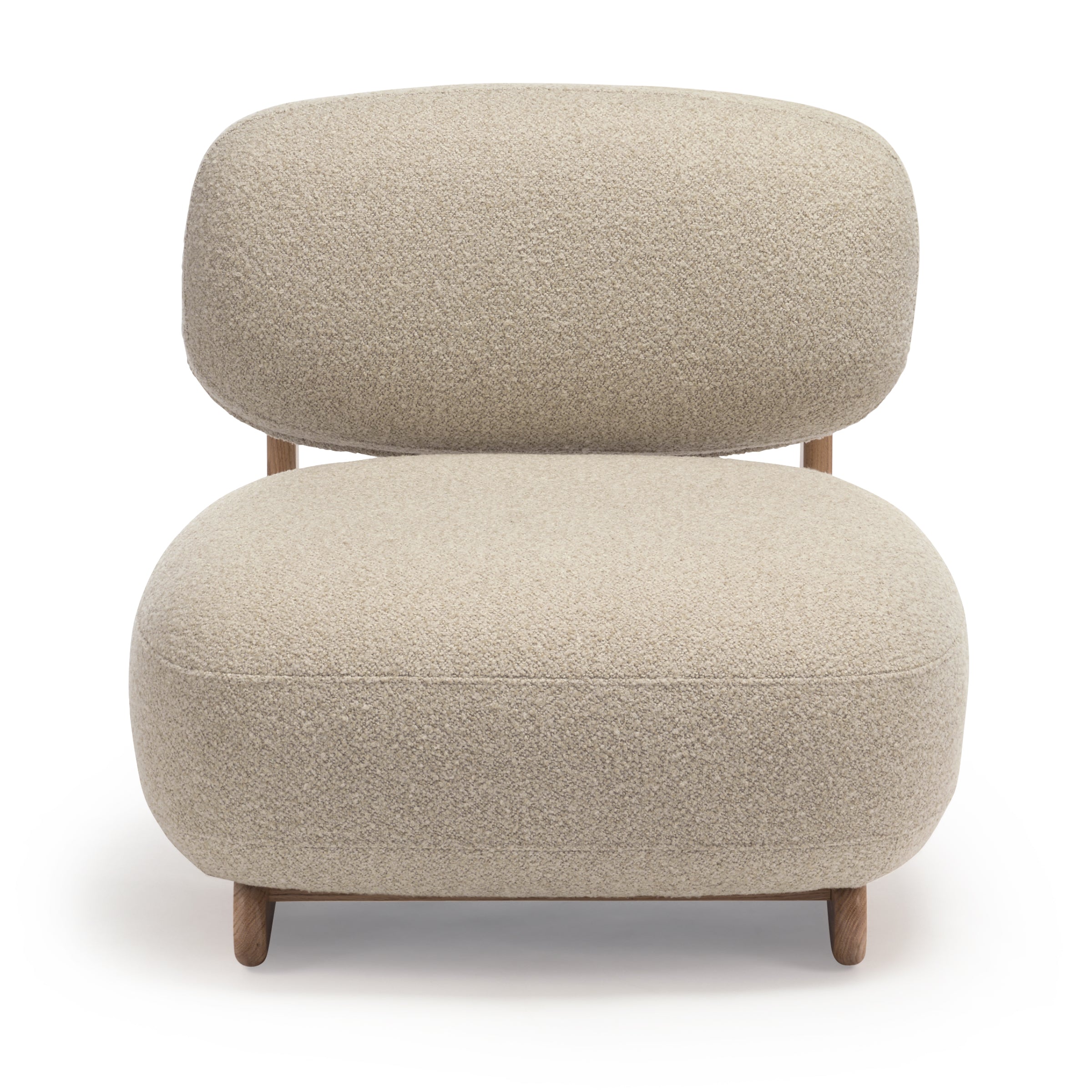 Sable lounge chair in Cloud fabric (cream), front view on white background